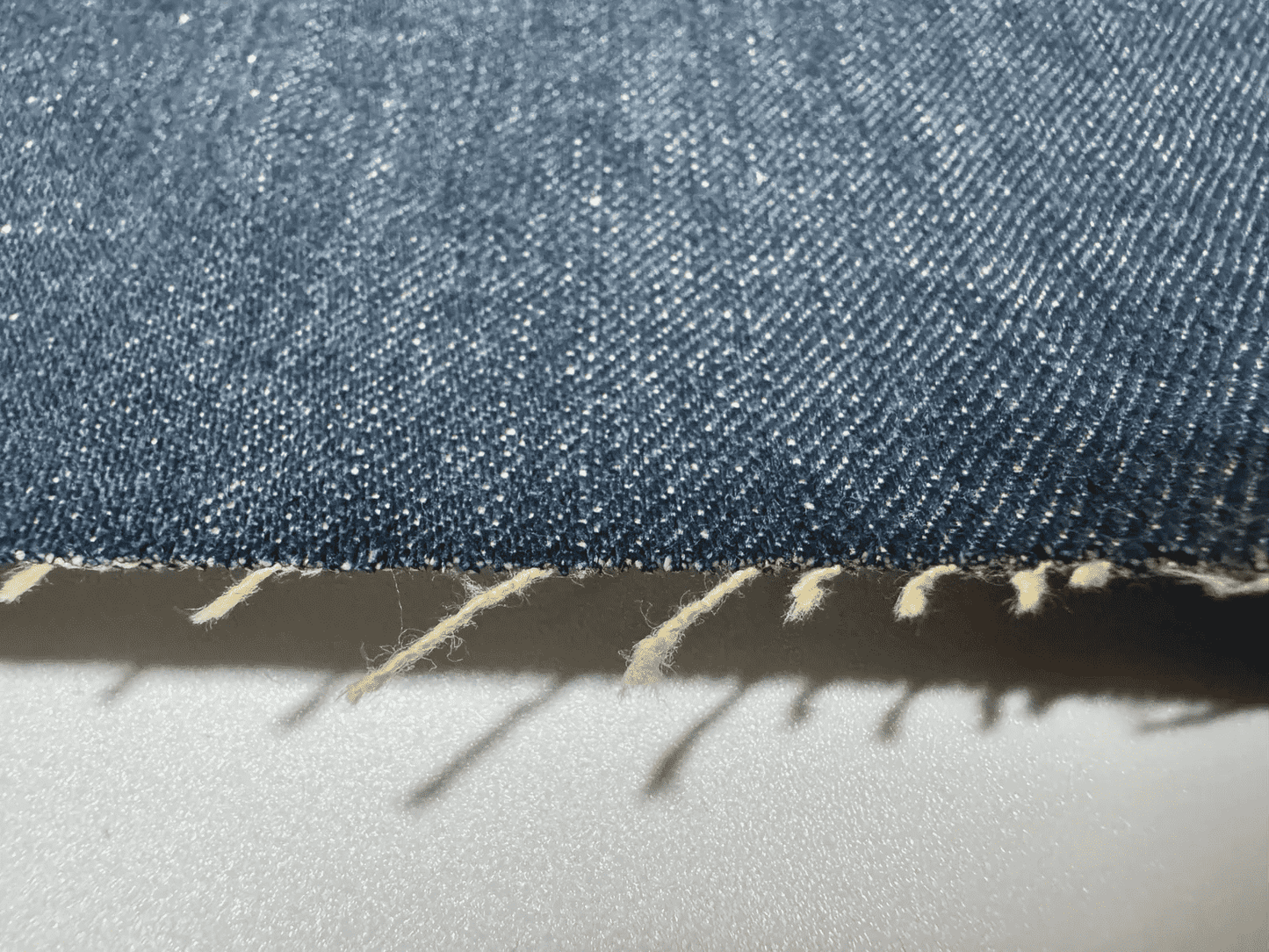 Okayama Denim | 13 oz Indigo & Beige Selvage with Red, by the Yard | KOFUYA